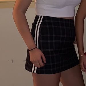 Urban outfitters mini skirt size small